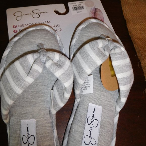 Slippers - Picture 5 of 5